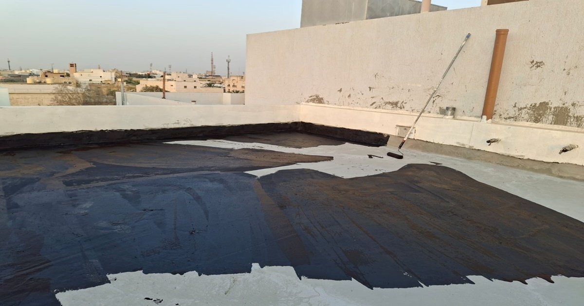 أفضل عازل مائي فوق البلاط